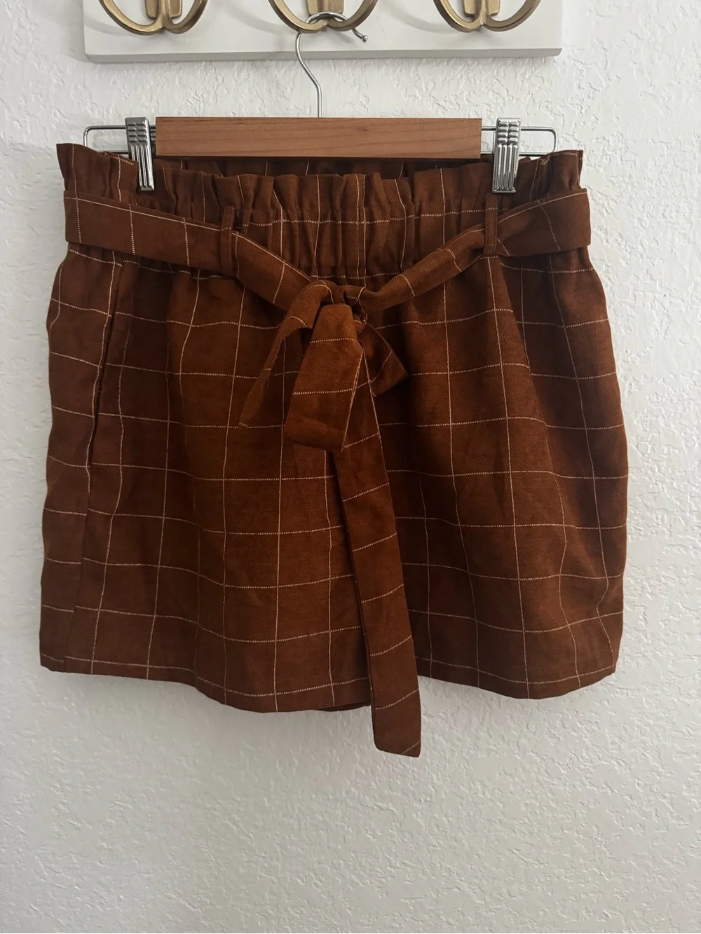 HAVE Los Angeles Brown Paperbag Waist Plaid Tie Belt Shorts | Size L